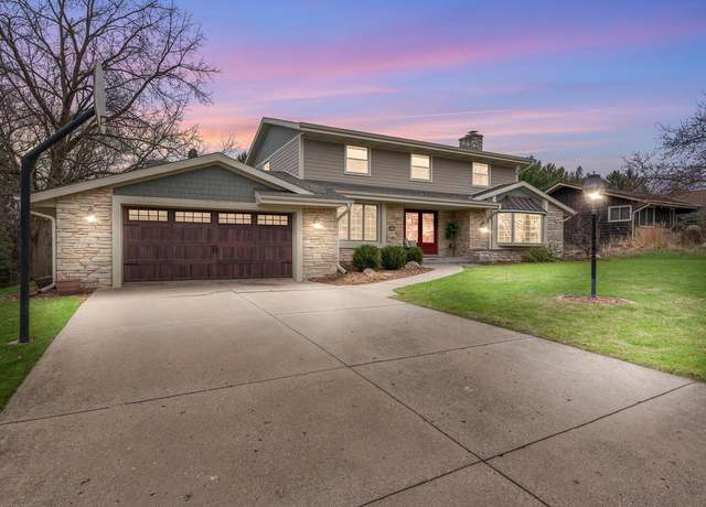 Property at 9043 Glenwood Dr, Greendale, WI 53129, 4 beds, 2.5 baths