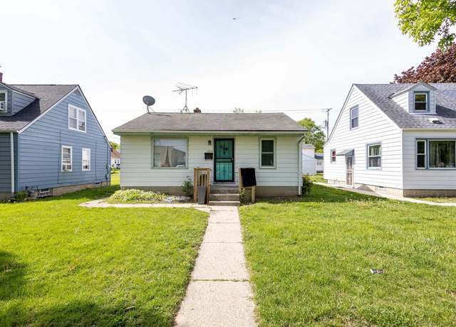 Property at 3819 W Douglas Ave, Milwaukee, WI 53209, 2 beds, 1 bath