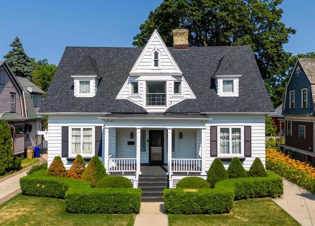 Property at 6117 5th Ave, Kenosha, WI 53143, 3 beds, 1.5 baths