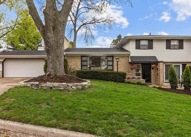 Property at 211 Timber Ln, Lake Geneva, WI 53147, 3 beds, 2 baths