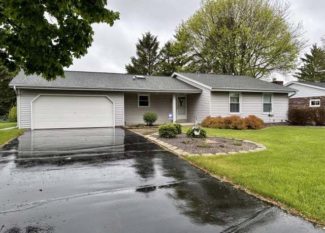 Property at W164N10535 Timberline Ct, Germantown, WI 53022, 3 beds, 2 baths