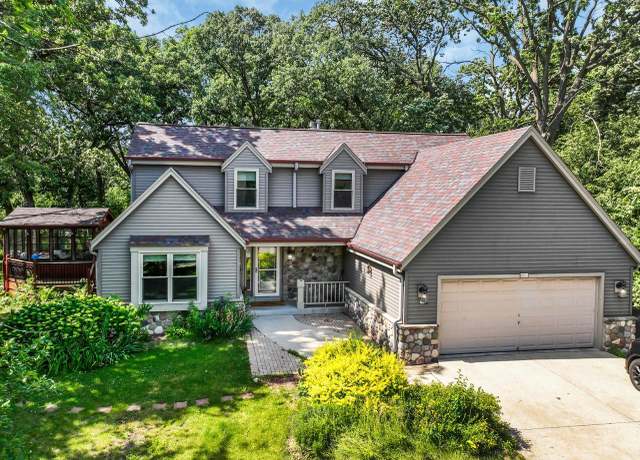 Property at 1803 Kettle Ct, East Troy, WI 53120, 3 beds, 3.5 baths