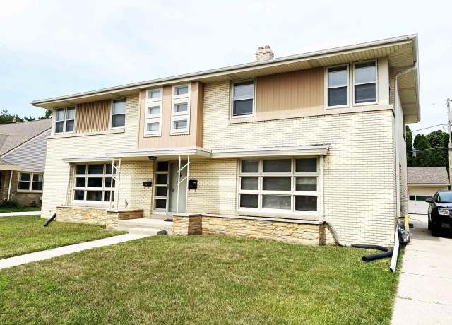 Property at 2102 E Howard Ave #04, Saint Francis, WI 53235, 6 beds, 3 baths