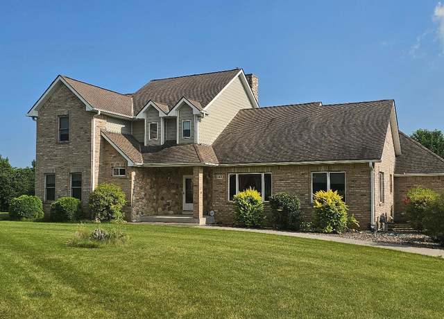 Property at 145 Victoria Cir, Union Grove, WI 53182, 6 beds, 4 baths