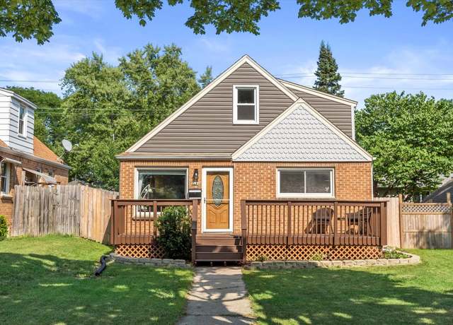 Property at 3244 N 92nd St, Milwaukee, WI 53222, 3 beds, 2 baths