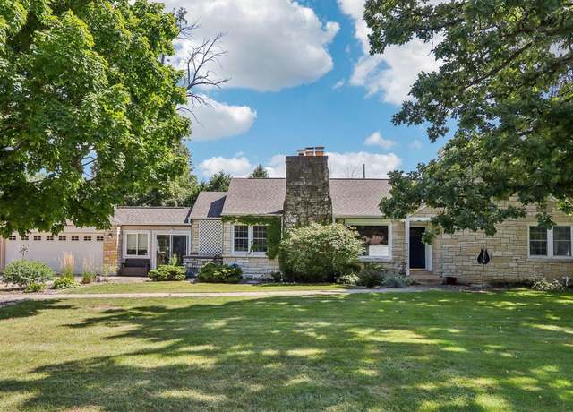 Property at 320 S Elmridge Ave, Brookfield, WI 53005, 3 beds, 2.5 baths