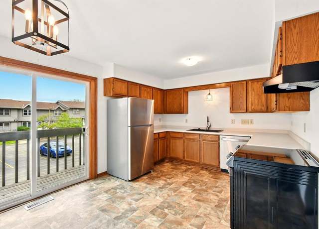 Property at 1825 Paramount Dr Unit E, Waukesha, WI 53186, 2 beds, 1.5 baths
