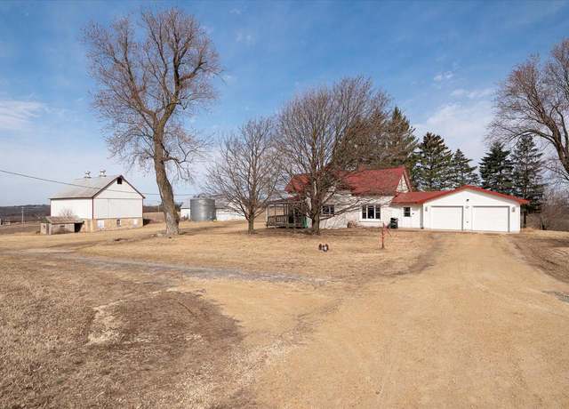 Property at W4836 State Road 33, La Crosse, WI 54601, 4 beds, 1.5 baths