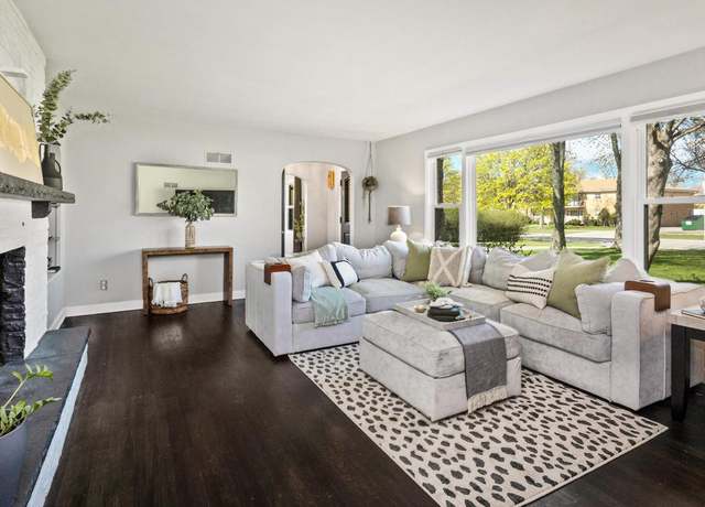 Property at 4468 N 100th St, Wauwatosa, WI 53225, 3 beds, 2 baths