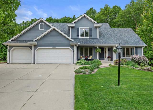 Property at S73W15033 Candlewood Ln, Muskego, WI 53150, 3 beds, 3.5 baths