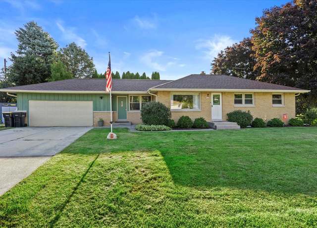 Property at 7644 N 48th St, Brown Deer, WI 53223, 3 beds, 2 baths