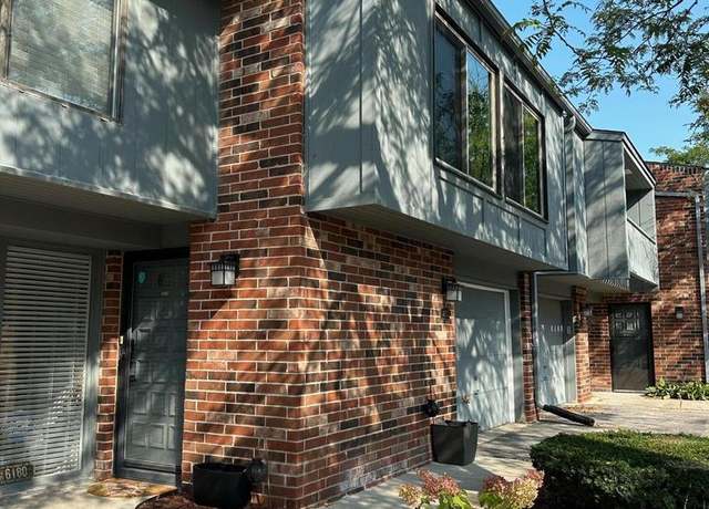 Property at 490 W Willow Ct, Fox Point, WI 53217, 2 beds, 1.5 baths