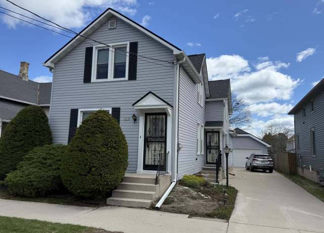 Property at 1217 S 12th St, Manitowoc, WI 54220, 3 beds, 2 baths