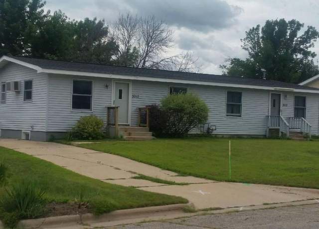 Property at 3010-3012 N Marion Rd, La Crosse, WI 54601, 4 beds, 2 baths