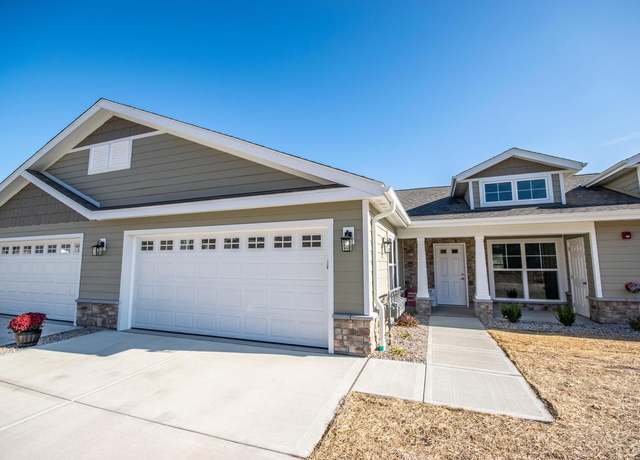 Property at 1109 Anchor Ave, West Bend, WI 53095, 2 beds, 2 baths