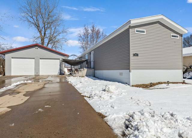 Property at 47 Westminster Ave, Holmen, WI 54636, 3 beds, 2 baths