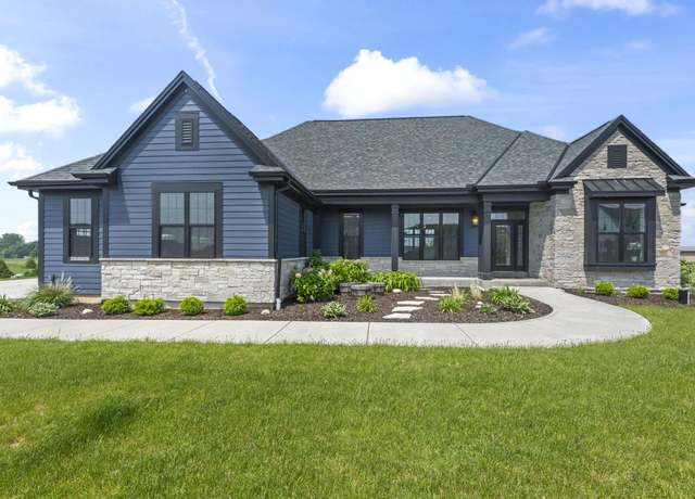 Property at N67W27854 Red Oak Ct, Sussex, WI 53089, 3 beds, 2.5 baths
