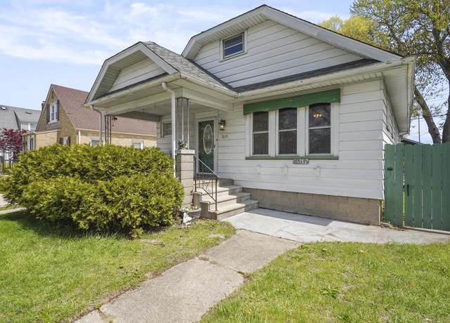 Property at 7619 14th Ave, Kenosha, WI 53143, 2 beds, 1 bath