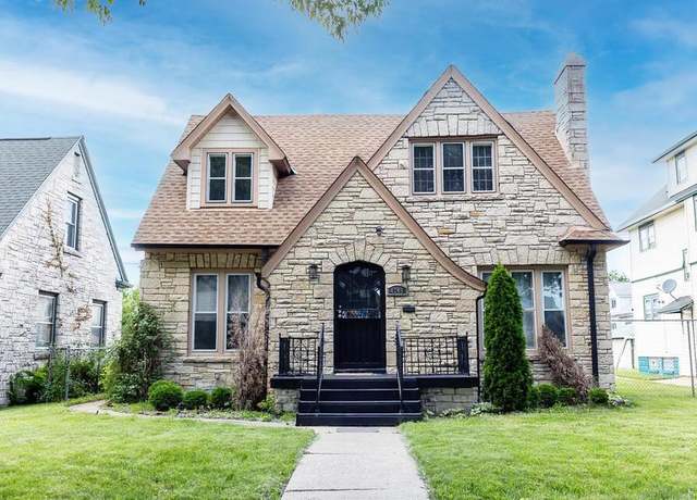 Property at 4249 N 24th Pl, Milwaukee, WI 53209, 4 beds, 2.5 baths