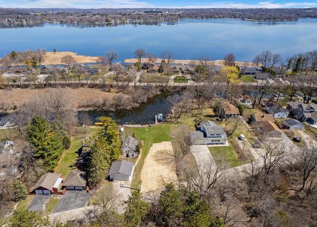 Property at 2730 Nagawicka Ave, Delafield, WI 53018
