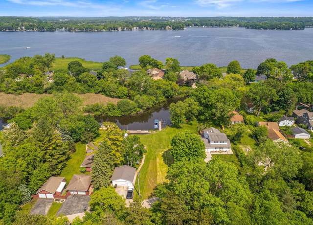Property at 2730 Nagawicka Ave, Delafield, WI 53018