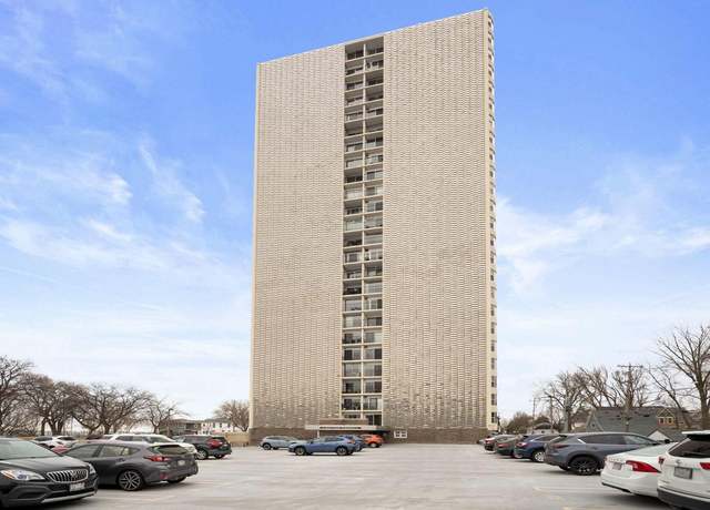 Property at 2525 S Shore Dr Unit 6B, Milwaukee, WI 53207, 1 bed, 1 bath