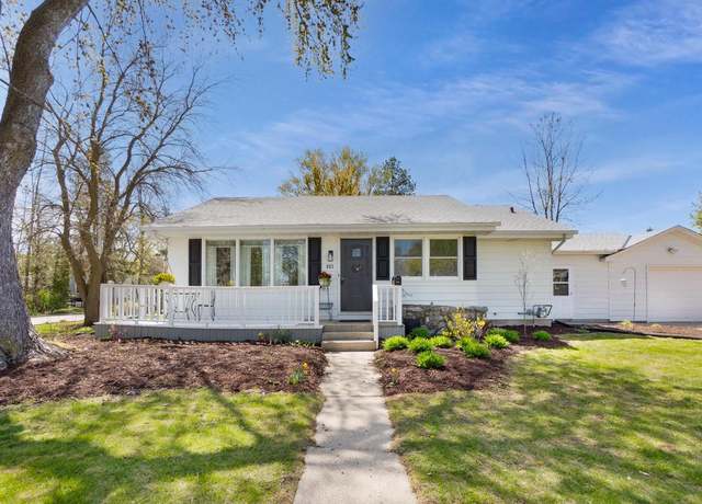 Property at 603 W Highland Ave, Oconomowoc, WI 53066, 2 beds, 1 bath