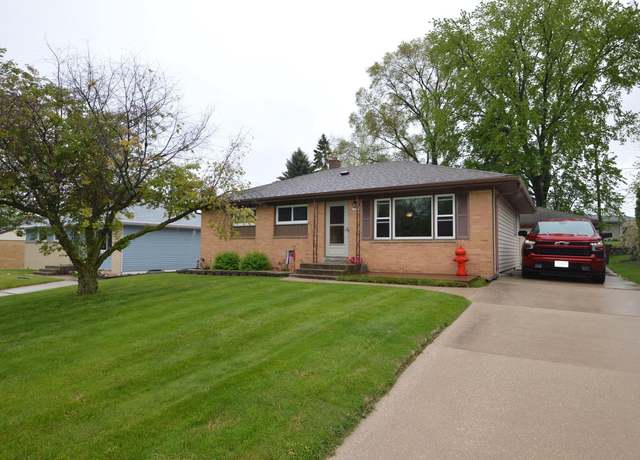 Property at 1781 Spruce Ct, South Milwaukee, WI 53172, 3 beds, 1.5 baths