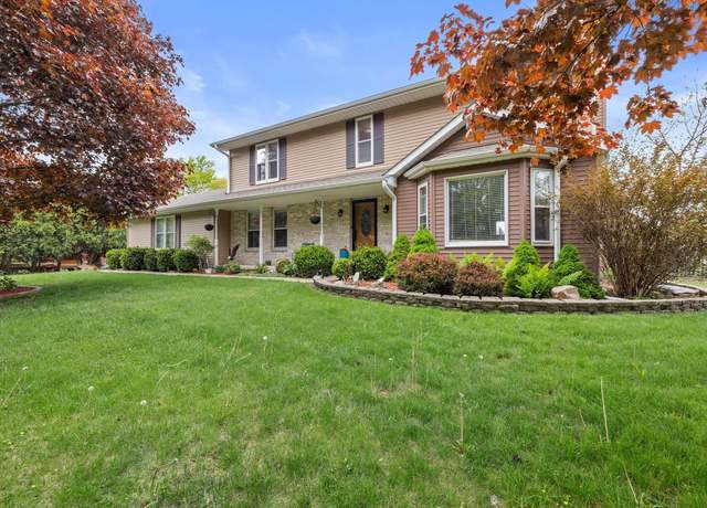 Property at 9989 11th Ave, Pleasant Prairie, WI 53158, 3 beds, 2.5 baths