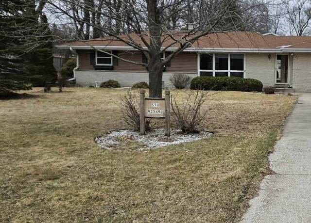 Property at S50W25490 Glendale Rd, Waukesha, WI 53189, 3 beds, 1.5 baths