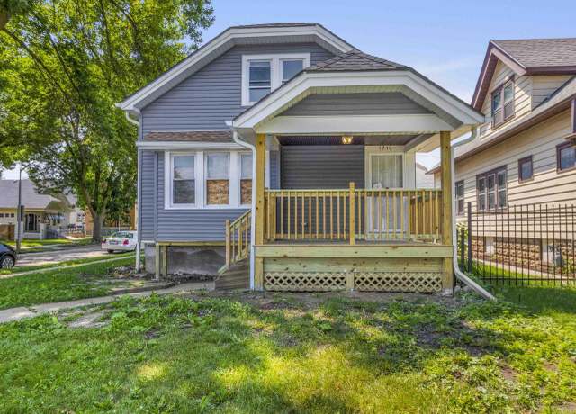 Property at 1701 W Keefe Ave, Milwaukee, WI 53206, 2 beds, 1 bath