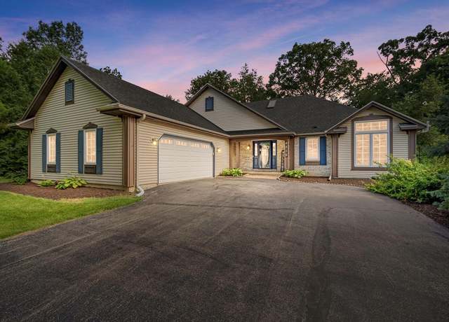 Property at 4515 Empire Ln, Waterford, WI 53185, 3 beds, 2 baths