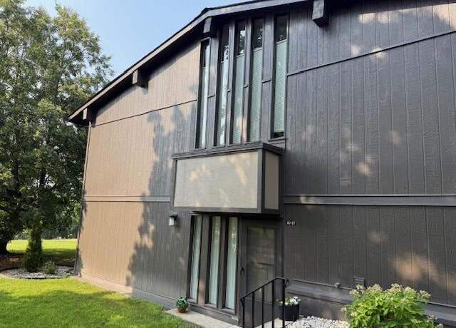 Property at 60 Lausanne Ct, Lake Geneva, WI 53147, 1 bed, 1 bath