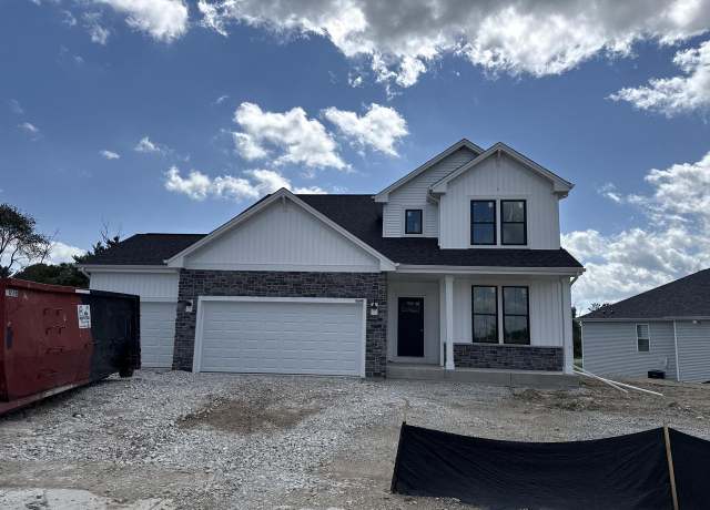 Property at 9546 S Bergamont Dr, Franklin, WI 53132, 4 beds, 3.5 baths