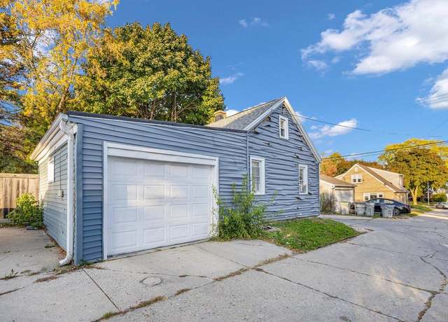 Property at 4416 N Houston Ave, Milwaukee, WI 53218, 2 beds, 1 bath