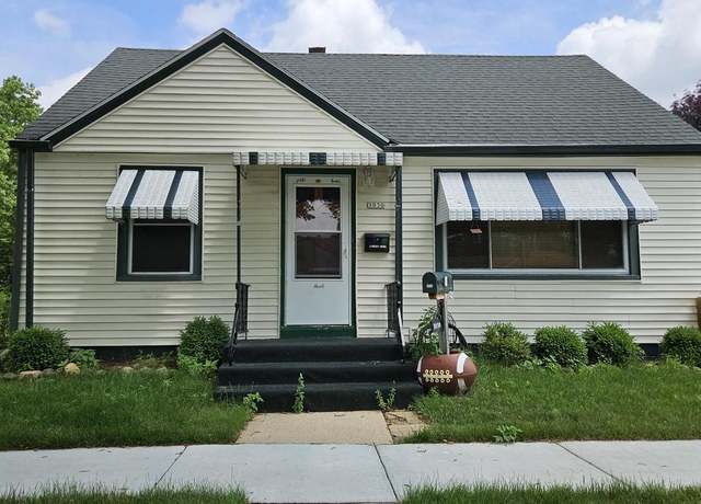 Property at 3030 S 33rd St, Milwaukee, WI 53215, 3 beds, 1 bath