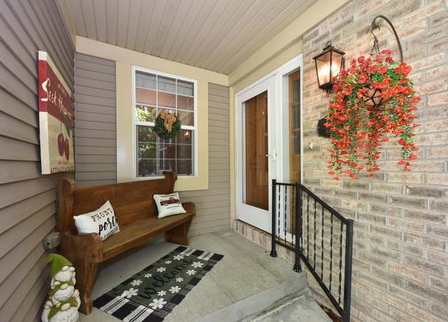 Property at 2809 Gateway Ave #1, Hartford, WI 53027, 3 beds, 2.5 baths