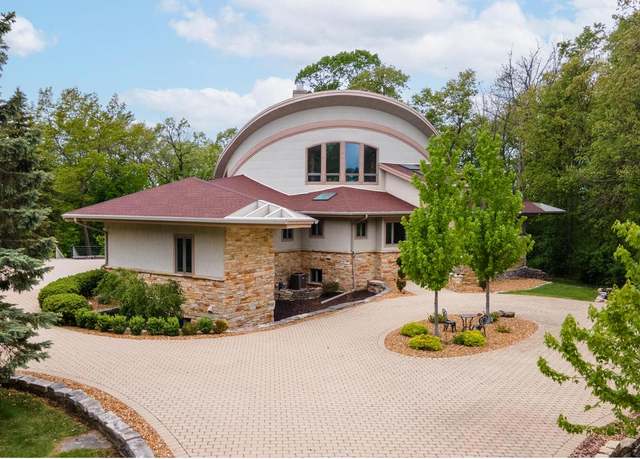 Property at 58 Oakridge Ct, Fond Du Lac, WI 54937, 4 beds, 1.5 baths