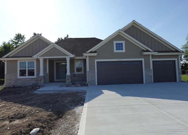 Property at W239N5563 Fieldstone Pass Cir, Sussex, WI 53089, 3 beds, 2 baths