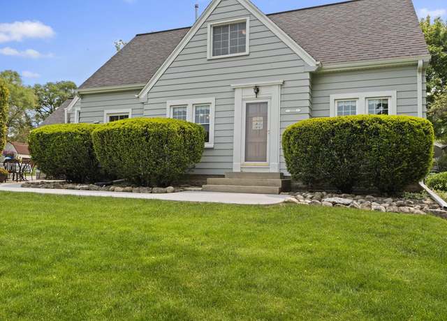Property at 11203 W Potter Rd, Wauwatosa, WI 53226, 3 beds, 1.5 baths