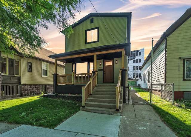 Property at 604 N 40th St, Milwaukee, WI 53208, 3 beds, 2.5 baths