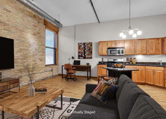 Property at 1017 S 2nd St #303, Milwaukee, WI 53204, 1 bath