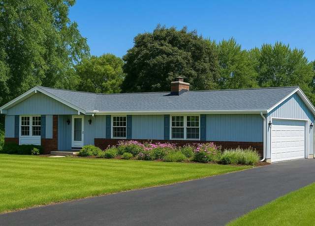 Property at 5810 S Balmoral Dr, New Berlin, WI 53146, 3 beds, 1.5 baths