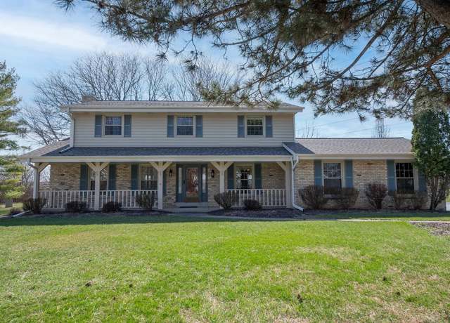 Property at 1365 Lexington Ct, Brookfield, WI 53045, 4 beds, 2.5 baths