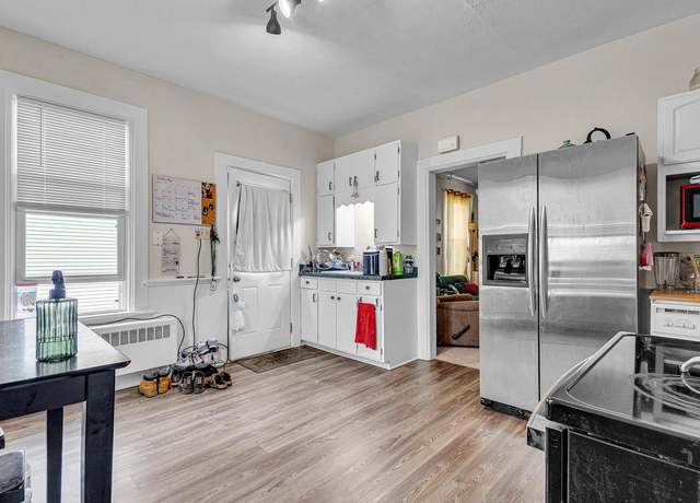 Property at 628 End Ct Unit 628A, Sheboygan, WI 53081, 4 beds, 2 baths
