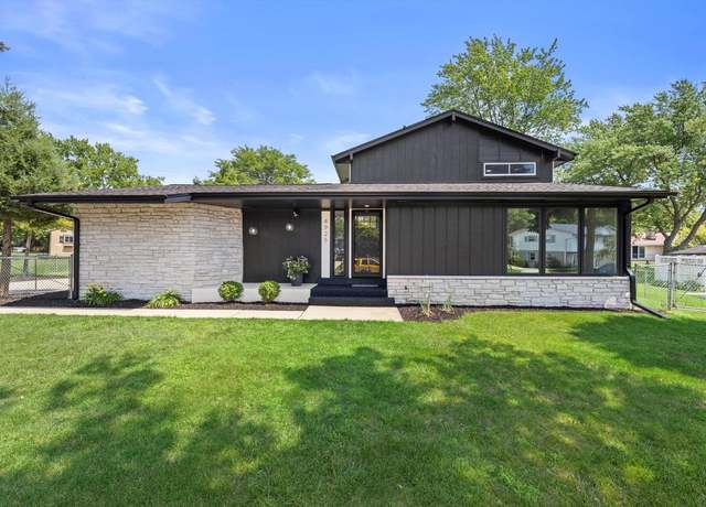 Property at 4925 Sutton Ln, Greendale, WI 53129, 3 beds, 2.5 baths