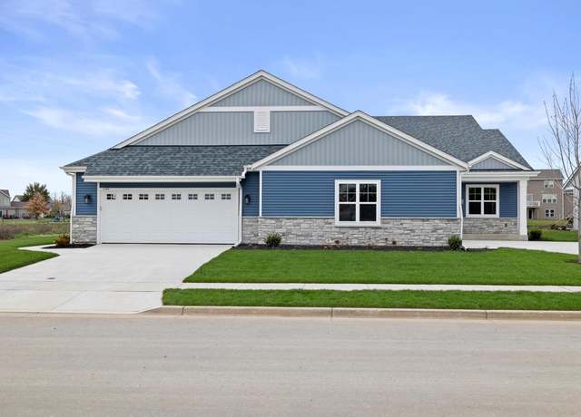 Property at 1598 Weston Ridge Rd, Oconomowoc, WI 53066, 2 beds, 2 baths