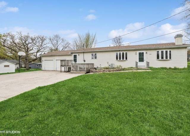 Property at 208 Curtis St, Lake Geneva, WI 53147, 3 beds, 2 baths