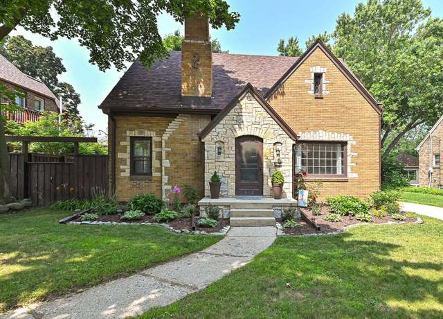 Property at 616 Aspen St, South Milwaukee, WI 53172, 4 beds, 2.5 baths