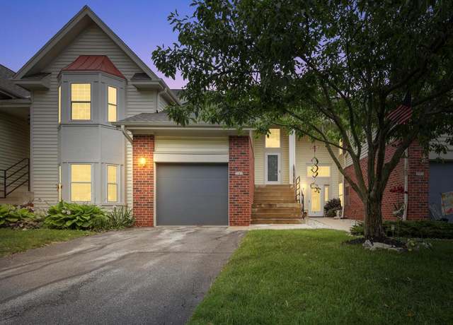 Property at 3581 W Old Oaks Dr, Greenfield, WI 53221, 2 beds, 2 baths